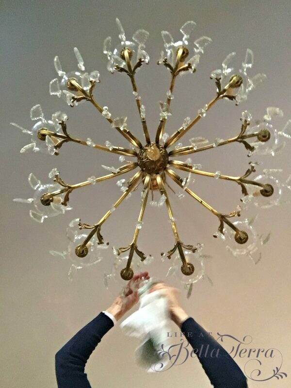 How To Clean A Crystal Chandelier, How To Clean The Crystals On A Chandelier