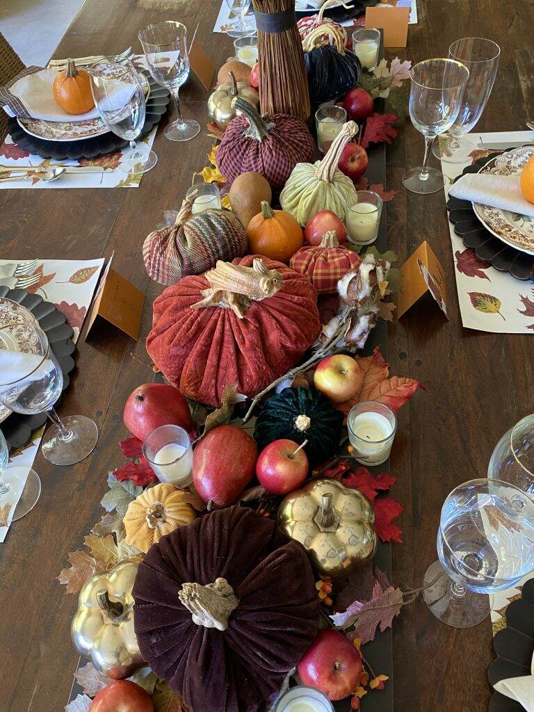 Thanksgiving Table Ideas from Table Design to Centerpiece Inspiration ...