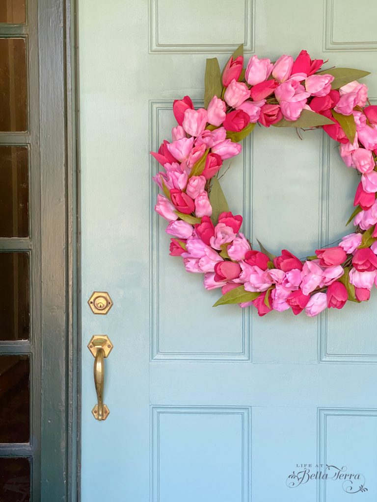 How to Make a Tulip Wreath