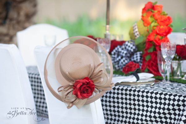 How to Set A Kentucky Derby Party Tablescape