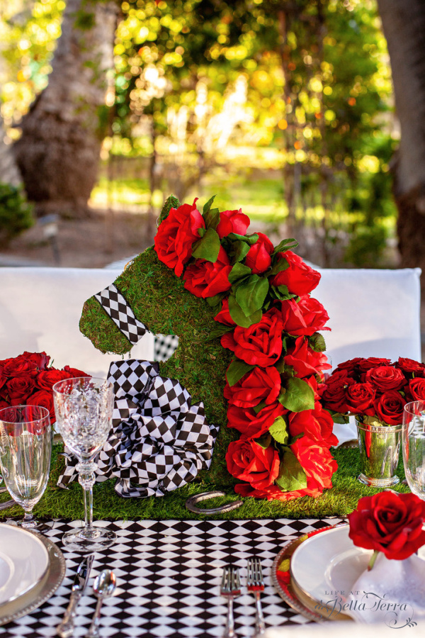 How to Set the Perfect Table for an Elegant Kentucky Derby Party ...